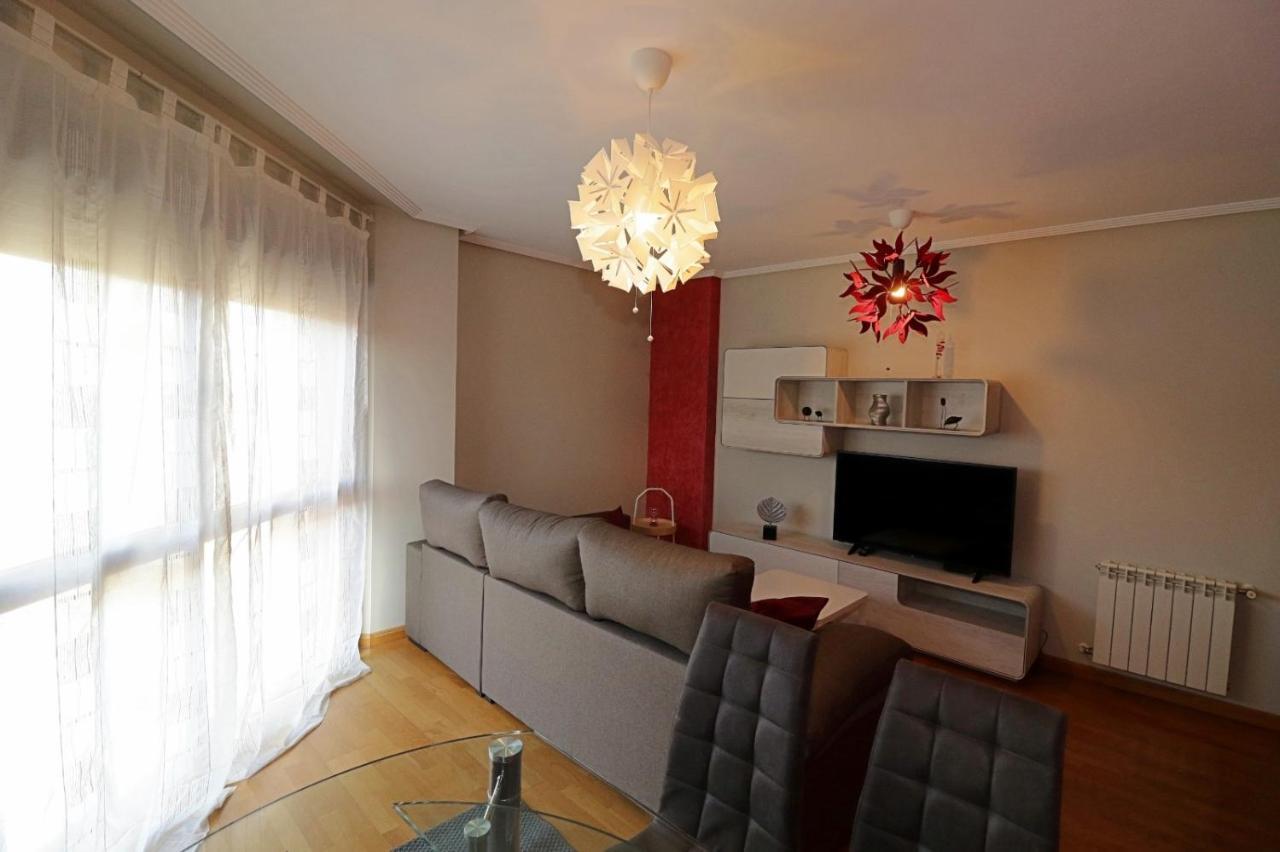 Apartamento , Wifi Y Garaje Cerca Del Centro Apartment Oviedo Exterior foto