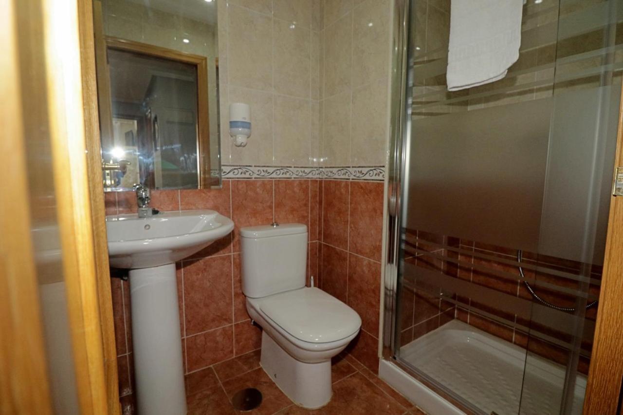 Apartamento , Wifi Y Garaje Cerca Del Centro Apartment Oviedo Exterior foto
